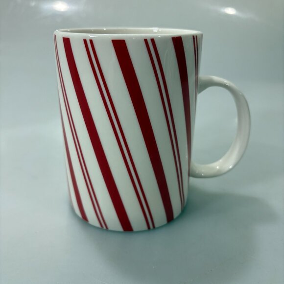 Crate & Barrel Red White Candy Cane Striped 16 oz Mug Peppermint Twist - Picture 3 of 6